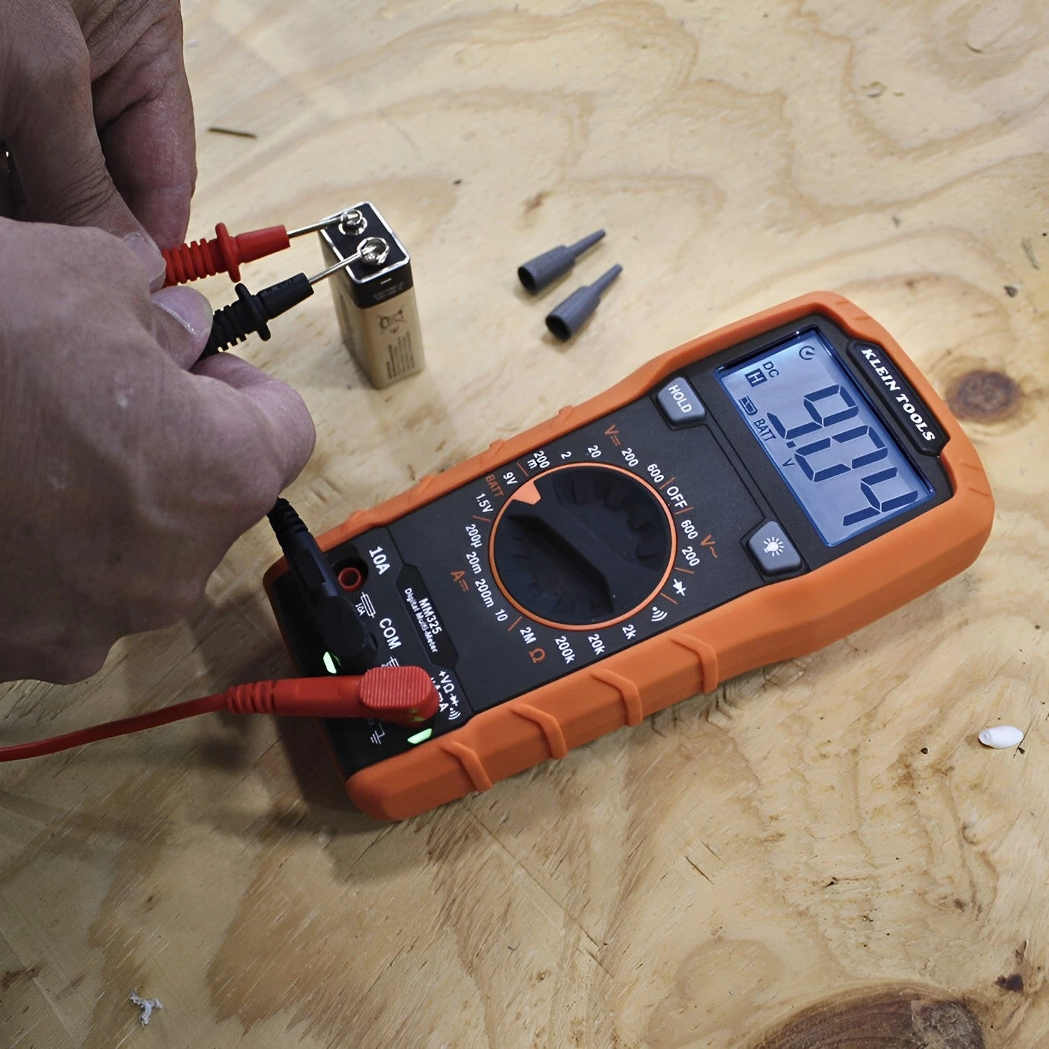 Klein Tools Digital Multimeter, Manual-Ranging, 10A/600V, 2000 Display Counts, 2 Mohms 6 Klein Tools Digital Multimeter, Manual-Ranging, 10A/600V, 2000 Display Counts, 2 Mohms - Image 6