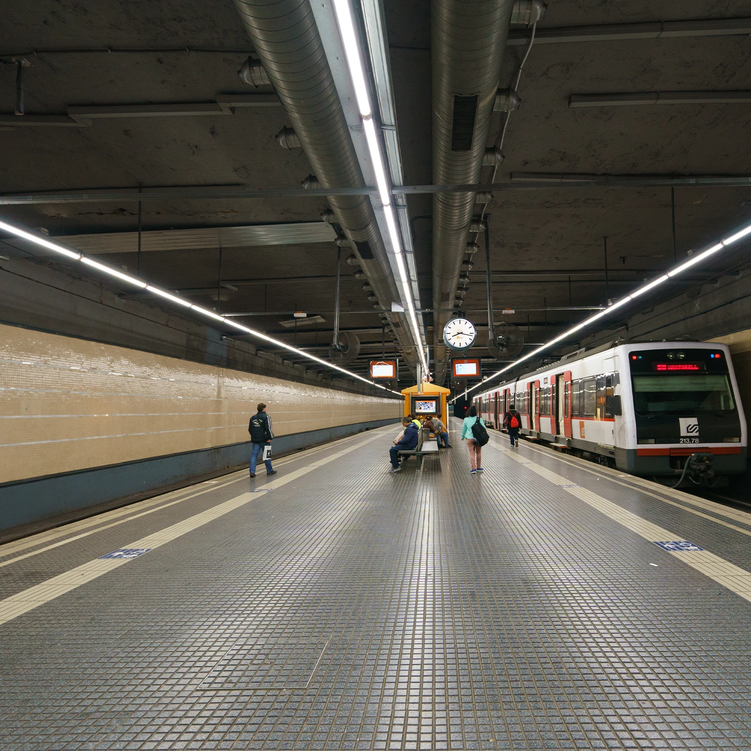 T8 LED Tube, 4ft, Frosted, Plug & Play, Type A, 12W, 1800 Lumens 4 T8 LED Tube, 4ft, Frosted, Plug & Play, Type A, 12W, 1800 Lumens - Image 4